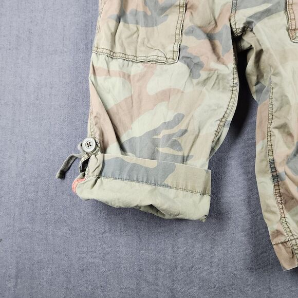 American Eagle Women’s Shorts Cargo Camo Sz 4 Y2K - Picture 10 of 11
